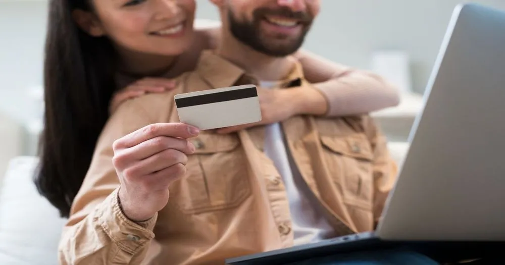 Міфи про кредитні картки: топ‑7 хибних уявлень