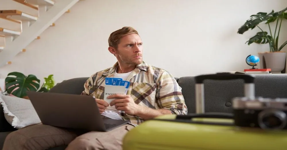 Смарт контракти в страхуванні: виплати при затримці рейсу