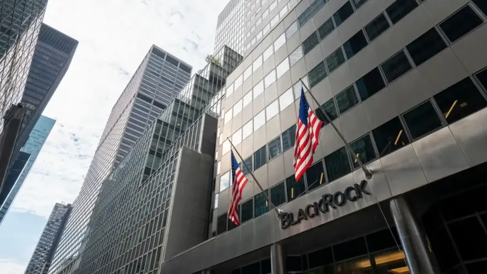 BlackRock запускает два фонда для криптоактивов
