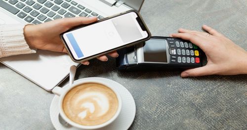 Як працює Apple Pay: повний гід по налаштуванню та оплаті