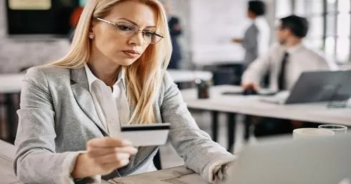 Payoneer для бизнеса: карты и условия использования