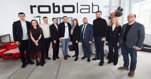 В Украине заработала первая лаборатория робототехники RoboLab