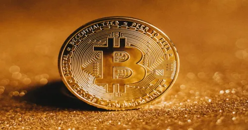 Ловушка деривативов: почему апрельский взлет BTC лишен фундамента