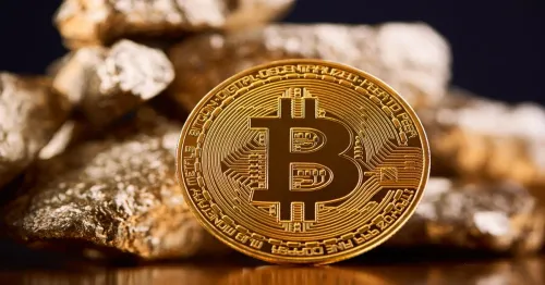 Биткоин усиливает позиции на фоне макроэкономического давления