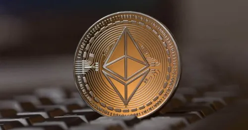 Ethereum потерял $2000: почему розничный оптимизм ведёт к снижению
