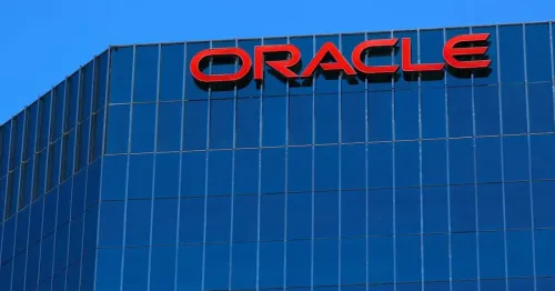 Кейс Oracle: как 30 000 сотрудников обучили ИИ собственному увольнению