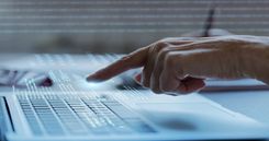 Цифровизация банковских услуг: аналитика трендов и рисков