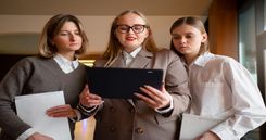 Фінтех компанії вигідніше банків: аналітика та вигоди